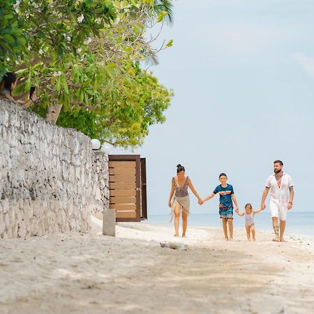 Club Serena Resort Moalboal Exterior foto
