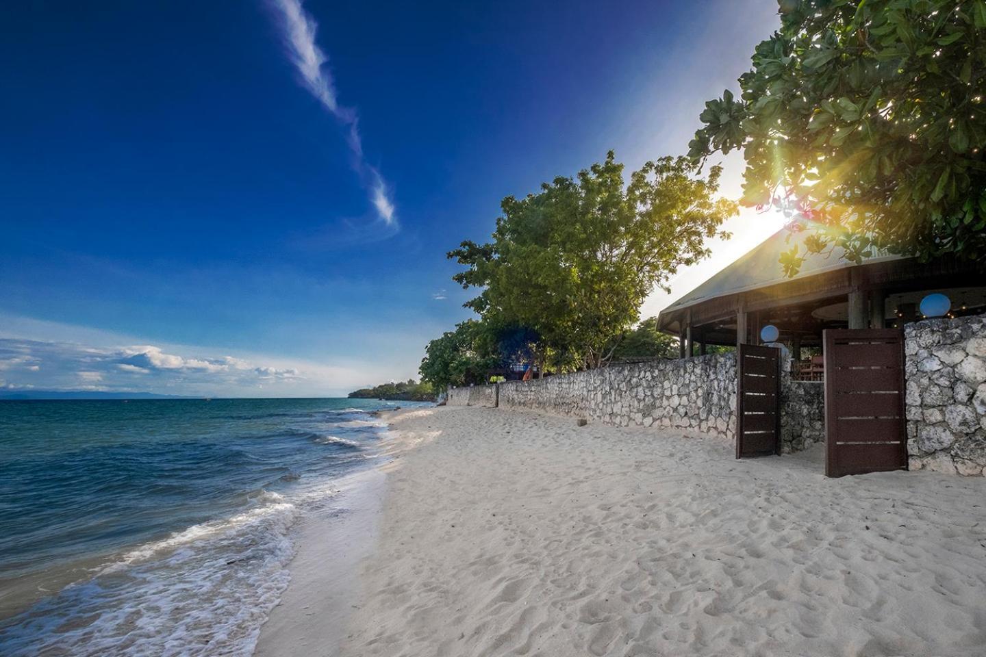 Club Serena Resort Moalboal Exterior foto